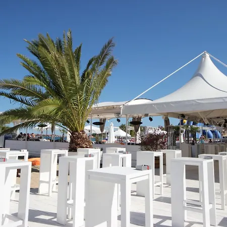 Menada Diamant 아파트 써니비치