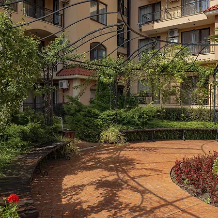 Apartment Menada Diamant