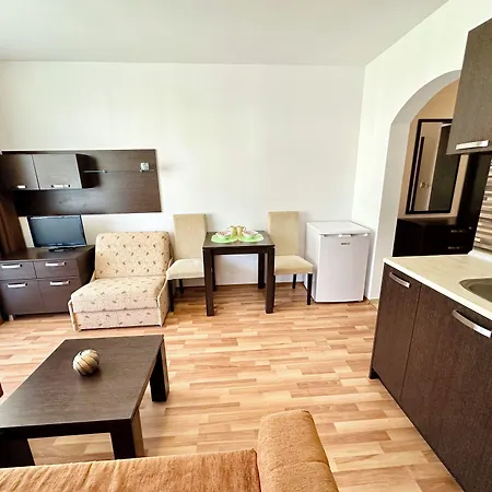 아파트 Menada Diamant