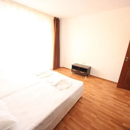 Menada Diamant Apartament Słoneczny Brzeg